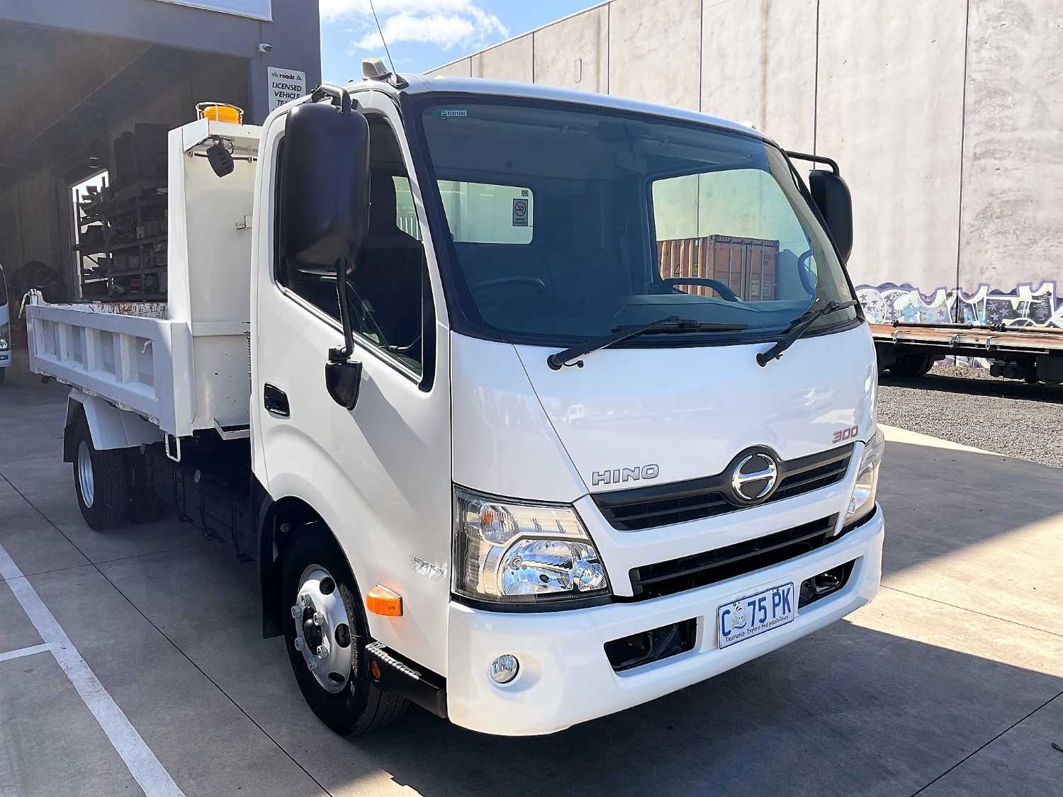 2012 Hino 300 Series
